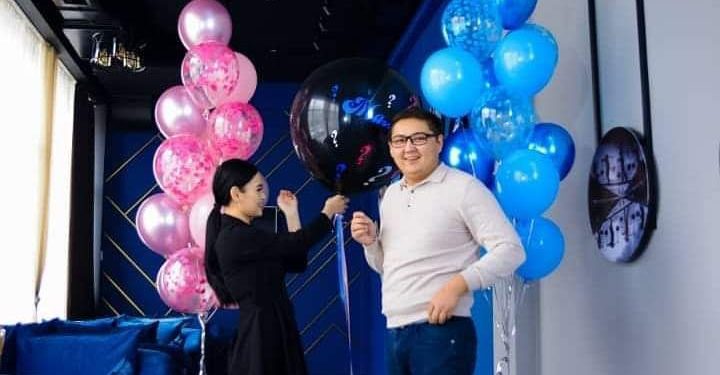 Модель Эркеайым Абдуллаева экинчи наристесин күтүүдө