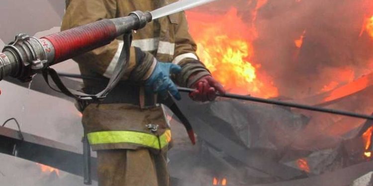 Таласта тамактануучу жайдан өрт чыгып, кырсыктан жабыркаган 4 адамдын абалы оор