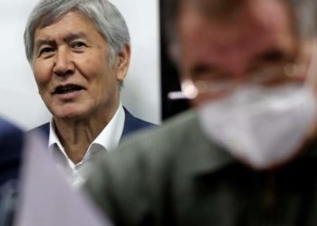 Бүгүн Атамбаевди үй камагына чыгаруу боюнча сотко дагы өтүнүч берилет