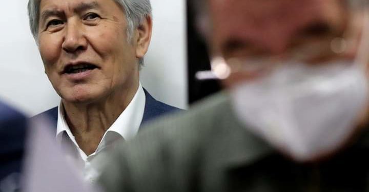 Бүгүн Атамбаевди үй камагына чыгаруу боюнча сотко дагы өтүнүч берилет