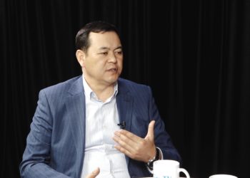 Мирлан Бакиров: «Админресурсту колдонгону үчүн «Биримдик» боюнча маселе көтөрүлүшү керек эле»