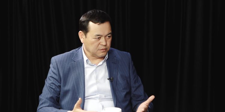 Мирлан Бакиров: «Мекеним Кыргызстан» өлкөдөгү өзгөрүүлөргө себепчи болду»