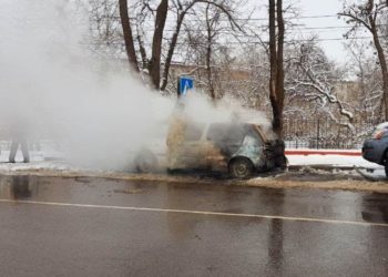 Бишкекте унаа өрттөнүп кетти