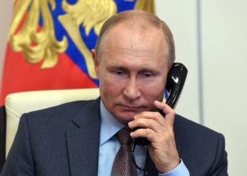 Владимир Путин Садыр Жапаровду президенттик шайлоодогу жеңиши менен куттуктады