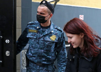 Навальныйдын пресс-катчысы Кира Ярмыш камакка алынды
