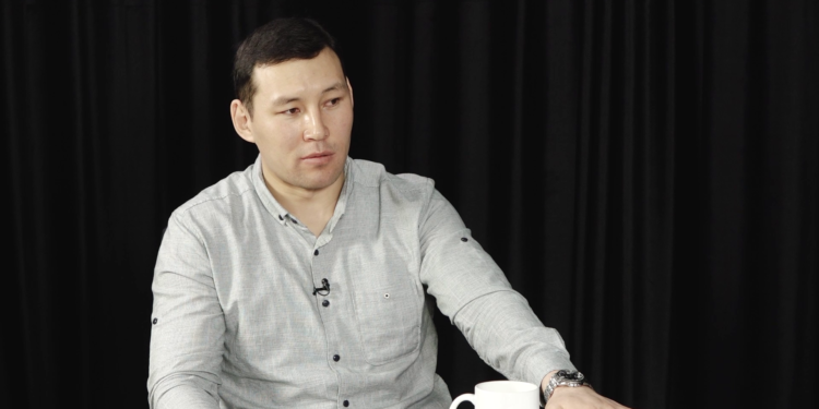 АНОНС! ИИМ Сооронбай Жээнбековдун заказын кантип аткарчу эле? Бул тууралуу Канат Сагымбаев үн катты