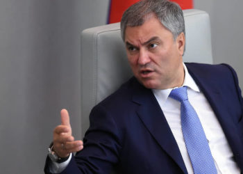 Орусиянын депутаты АКШ таза атаандаштыкта шайлоо өткөрүү жагынан Кыргызстан жана Казакстандан үйрөнүшү керек дейт