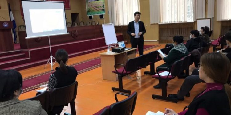 БШК жергиликтүү кеңешке талапкерлер үчүн окутууларды өткөрүп жатат