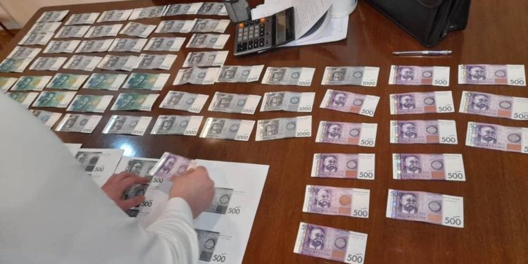 Опузалап акча талап кылуу фактысы боюнча УКМК тарабынан «Кыргызалтын» мамлекеттик ишканасынын башчысы Эльмырза Үкүбаев кармалды