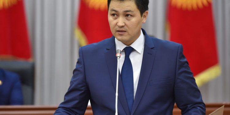 Акимдер менен орун басарлар аттестациядан өткөрүлөт