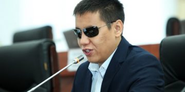 Депутат Дастан Бекешев: «Добуш сатып алуу аракети кайра башталды окшойт»