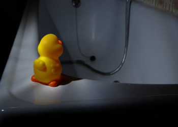 Орусиядагы кыргыз үй-бүлө 1 жашар баласынан айрылды