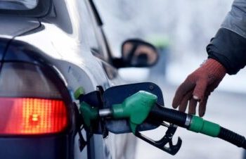 Март айында күйүүчү майдын баасы кымбатташы мүмкүн