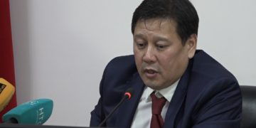 Түлөбаевдин ордуна мэрияга дайындалган жетекчи «обед» кылууга эле келдиби? Элдин пикири