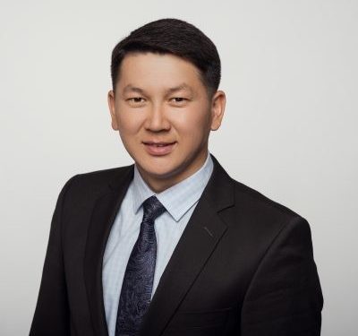 Жактоочу Замир Жоошев: «Жээнбековдун экс-президент статусун алып салуу керек»