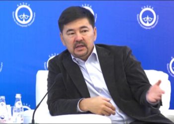 Казак миллионери Маргулан Сейсенбаев кыргыз-казак чек арасынан кантип өткөнүн жазды