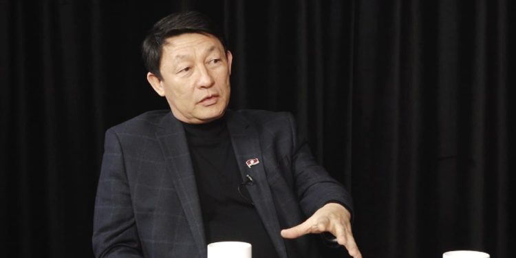 Кенжебек Бокоев: «Оор кылмыш иши менен соттолгон адам президент да, парламентке депутат да болбошу керек»