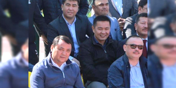 Аптага сереп: Матраимовдун тоюна топурап барган саясатчылардын жоон тобунан 1 гана депутат калды