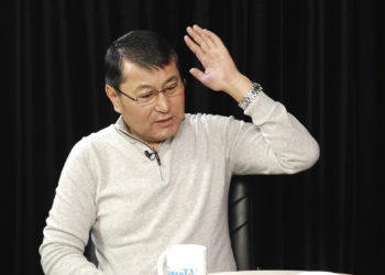 Мелис Мырзакматов: «Министрлик, ведомстволорду кошуп коюу — реформа эмес»