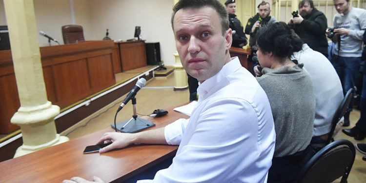 Москвада саясатчы Алексей Навальныйдын баш коргоо чарасы каралууда