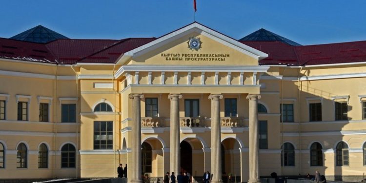 Президент дагы бир жарлыкка кол койду