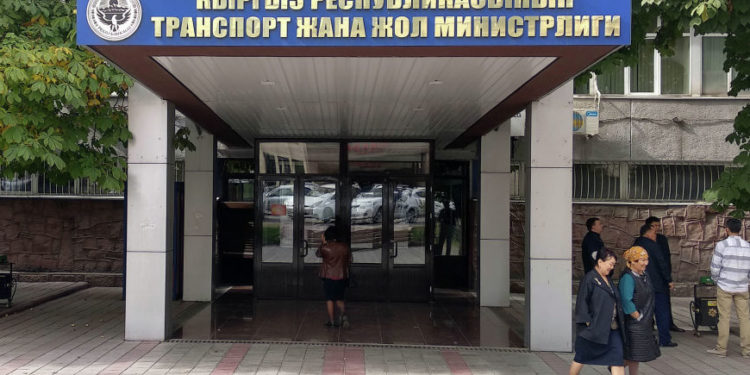 Жумгал элинин жолго байланышкан нааразычылыгы боюнча Транспорт министрлиги үн катты