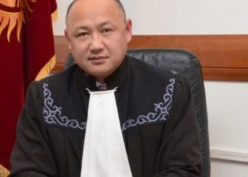 Абактан бошотулган Жогорку Соттун судьясы боюнча депутат Дастан Бекешев үн катты