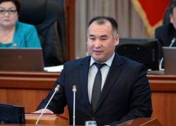 Министр: «Дүйнөдө мунайдын баасы дагы 20 пайызга өсүшү мүмкүн экени айтылды»