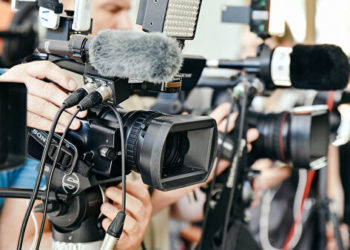 Жергиликтүү кеңештердин депутаттарын шайлоону 179 ЖМК чагылдырат