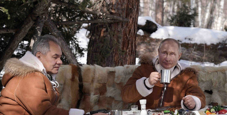 Владимир Путин менен Сергей Шойгунун эс алуусу (сүрөт)