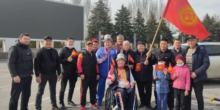 Адилет Камчыбеков пара-жеңил атлетика боюнча эл аралык мелдеште коло медаль тагынды