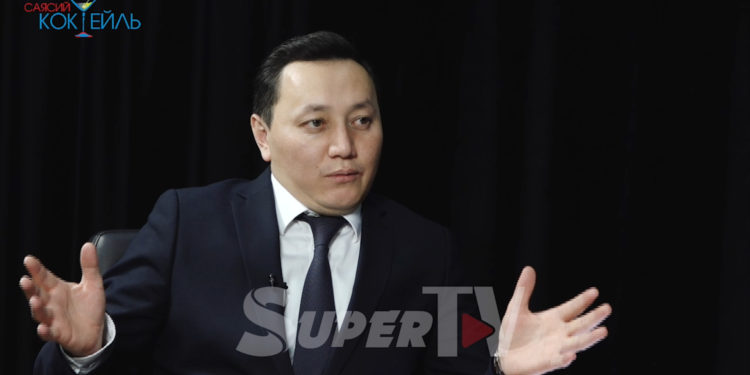 Жеңиш Молдокматов: «5-октябрдагы революция максатына жеткен жок»