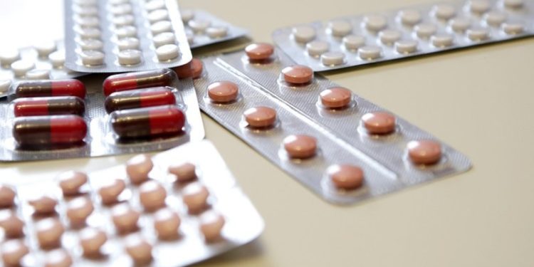 Саламаттыкты сактоо министрлиги коронавирустун биринчи толкуну учурунда мамлекетке 3 миллион сомдон ашык суммада зыян келтирген