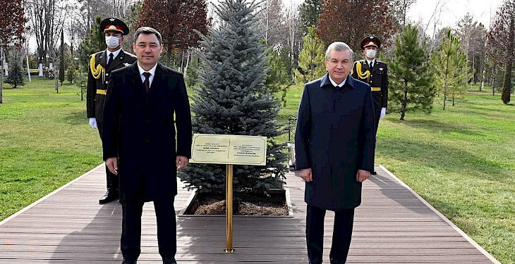 Президенттер Ардактуу меймандар аллеясына бак отургузушту (сүрөт)