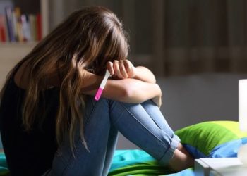 Милиция Сокулуктагы 15 жаштагы кыз 40 жаштагы кишиден төрөдү делген маалымат боюнча эмне дейт?