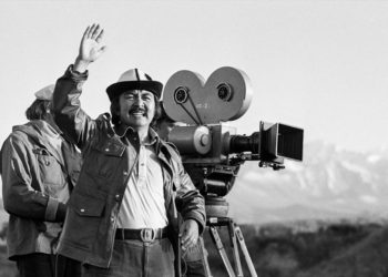 Бардык облустарда Болот Шамшиевдин 80 жылдыгына арналган кинокербен болот