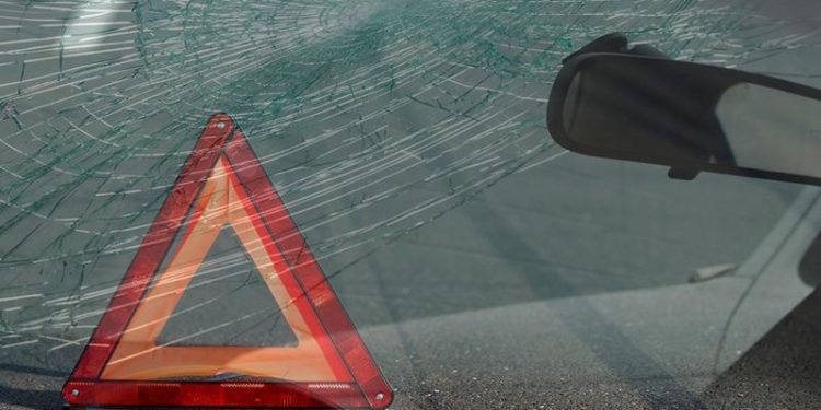 «Беш адам жабыркаган». ӨКМ Суусамырдагы жол кырсыгы боюнча тактоо киргизди