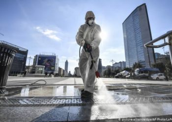 Европада коронавирустун үчүнчү толкунуна байланыштуу чектөөлөр күчөтүлдү