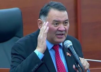 Камчыбек Жолдошбаев: «Бул мыйзам долбоору чала бышкан эттей болуп жатат»