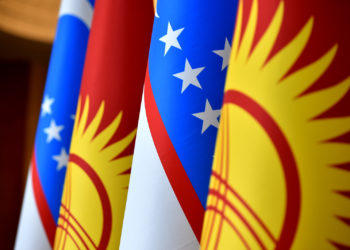 Кыргызстан менен Өзбекстандын ортосундагы кызматташтыкты кеңейтүү жана тереңдетүү боюнча «Жол картасына» кол коюлду