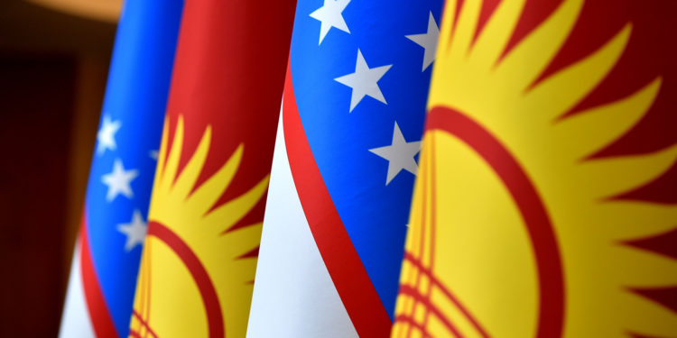 Кыргызстан менен Өзбекстандын ортосундагы кызматташтыкты кеңейтүү жана тереңдетүү боюнча «Жол картасына» кол коюлду