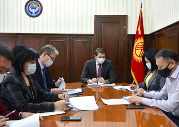 Эми балдар үйүнүн бүтүрүүчүлөрү милдеттүү түрдө ЖОЖдорго жана колледждерге тапшырышабы?