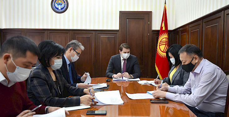 Эми балдар үйүнүн бүтүрүүчүлөрү милдеттүү түрдө ЖОЖдорго жана колледждерге тапшырышабы?