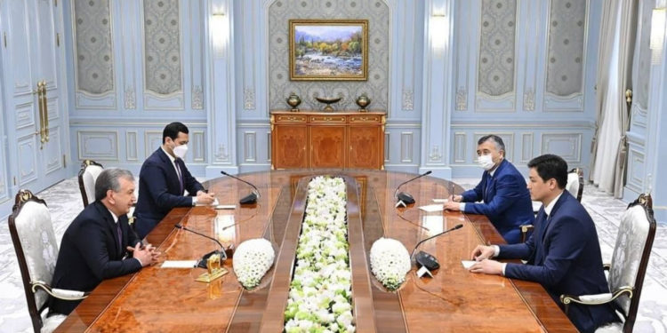 Улукбек Марипов Ташкентте Шавкат Мирзийоев менен жолугушту