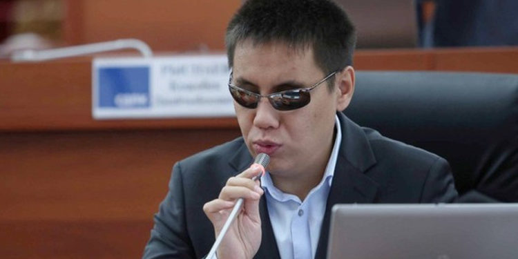 Дастан Бекешев: «Каржы полициясы жоюлган. Аткезчилик менен ким күрөшөт?»