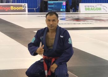 48 жаштагы Эрали Аскарбек уулу жиу-житсу боюнча дүйнөнүн чемпиону болду