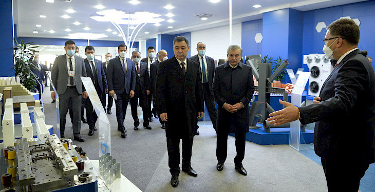 Садыр Жапаров Мирзиёев менен «Яшнабад» инновациялык технопаркына барышты