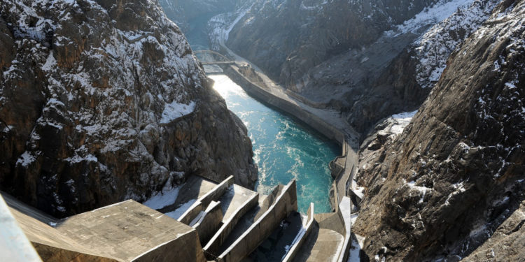 «Токтогул суу сактагычында суунун деңгээли кооптуу чекке жетти». Өкмөт эмне кылып жатат?