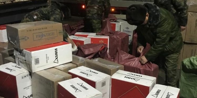 Контрабандалык тамекинин 760 миңден ашуун кутулары табылды (сүрөт)
