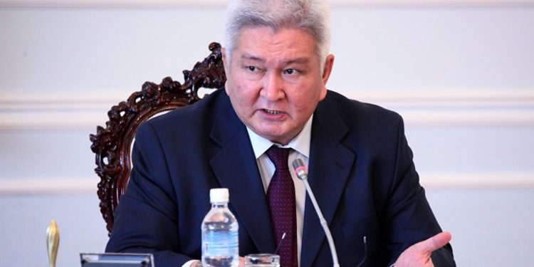 Феликс Кулов «7-каналды» жана Топчубек Тургуналиевди сотко берди